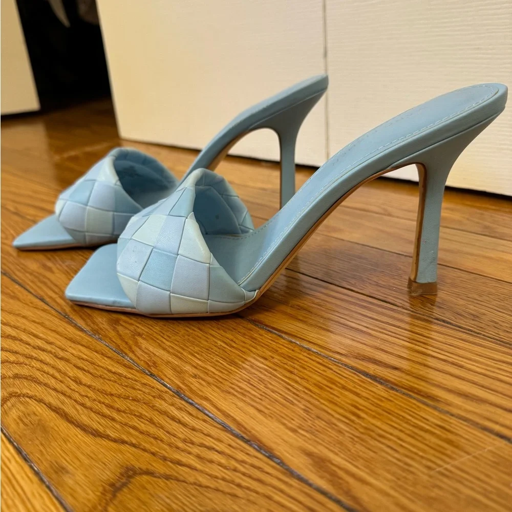 Marc Fisher Blue Quilted Heels - Picture 1 of 4